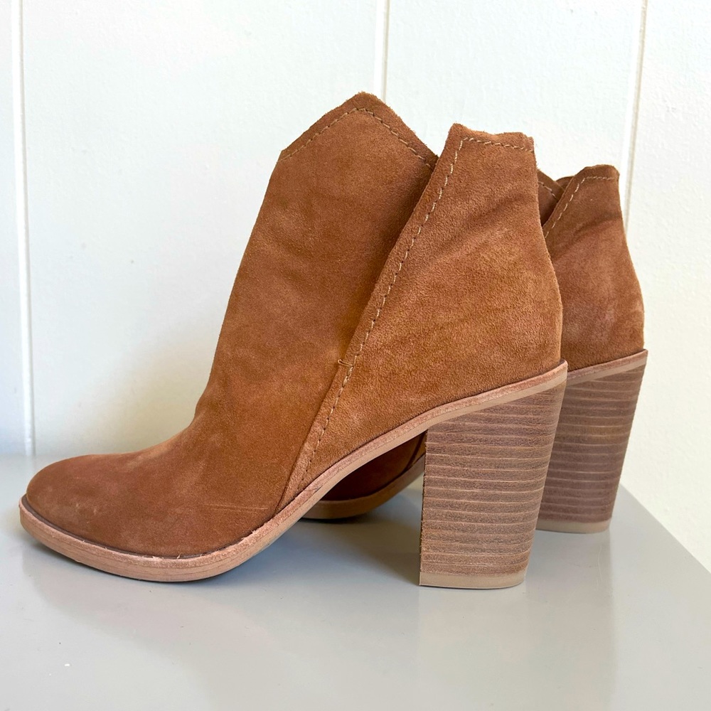 Dolce Vita brown suede leather boot